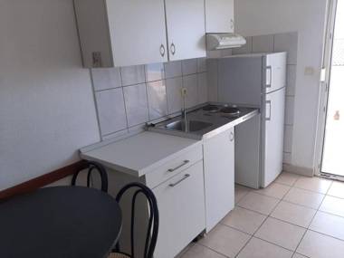 Sea-View Apartment in Okrug Gornji near Trogir Centre