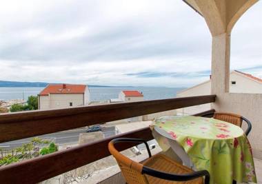 Apartments Neva - 50m to the sea