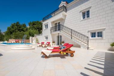Luxury VILLA MAJA with whirlpool heated pool gym sauna panoramic sea views