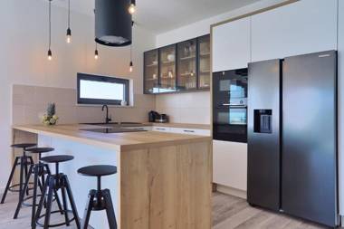 NEW Seaview Villa Vivra with 4 ensuite bedrooms gym and private pool