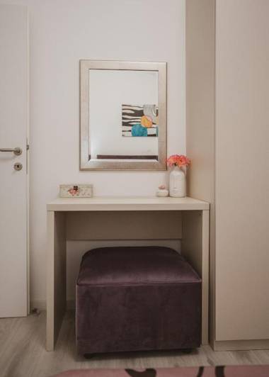 Luxury modern house just 1 min walk to the beach