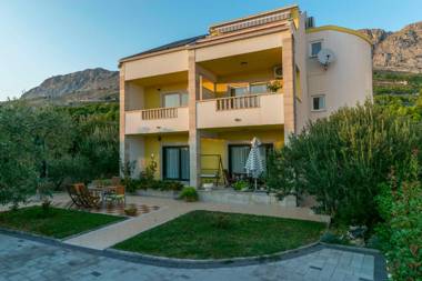 Apartments Tonci