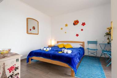 Apartments and Room Lora