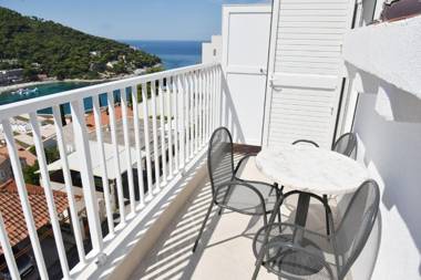 Green Hills Apartment