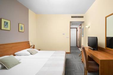 Tirena Sunny Hotel by Valamar