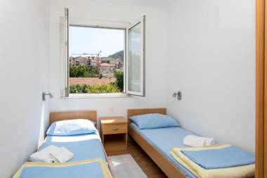 Hrvoje Place Apartments