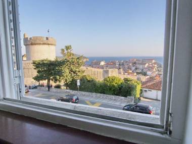 Apartment & Rooms Ivušić