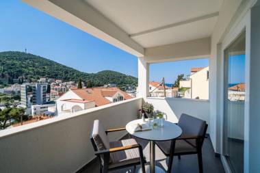 Apartments Swallow's Nest