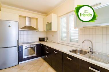 Niko's Sea View Apartment