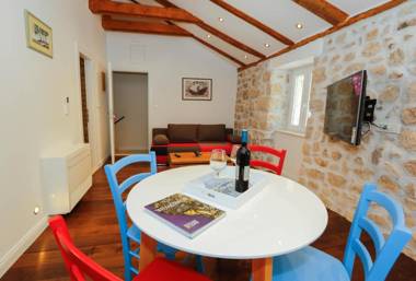 Castellum Apartments