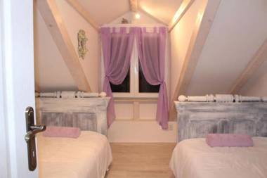 Gugilly Old Town Haven