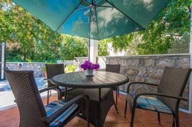 Apartment Ivona with teracce