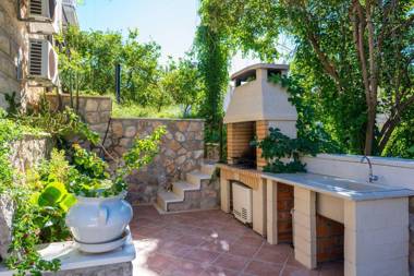 Apartment Ivona with teracce