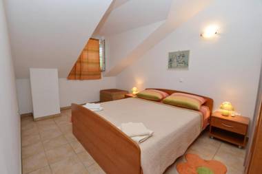 Apartments Andri - 100m from sea