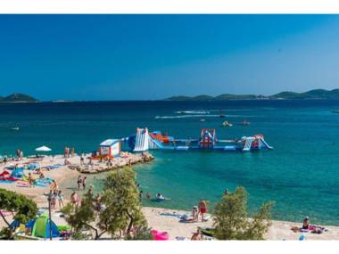 Modern Apartment in Pakoštane with Barbecue