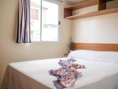 Enticing Mobile Home in Pakoštane with Swimming Pool