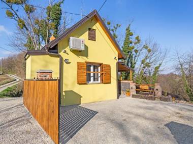 Rustic Holiday Home in Donja Stubica with Terrace