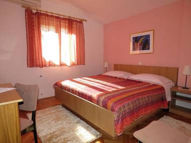 Apartments Staničić