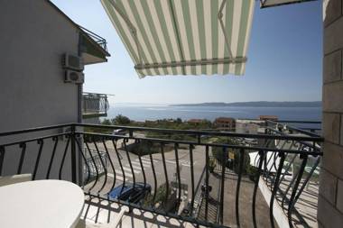 Apartments Robert - sea view