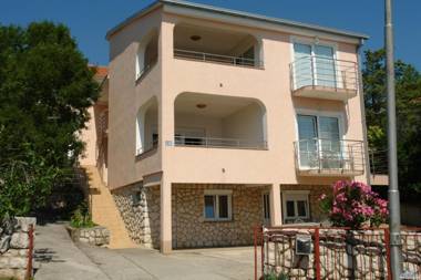 Apartments with a parking space Dramalj Crikvenica - 18467
