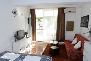 Epidaurum Apartments