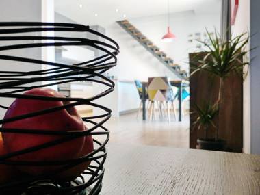 Comfortable new apartment with balcony sea view in quiet locationfree parking