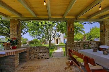 Holiday Home Casa Buscina