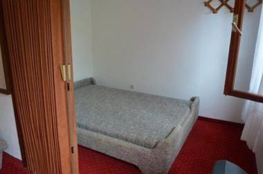 Apts Maja - affordable with parking