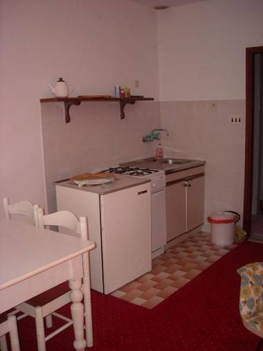 Apts Maja - affordable with parking