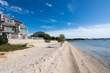 Apartments Villa Marija II on the beach