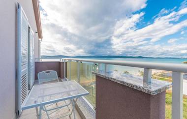 Apartments Villa Marija II on the beach