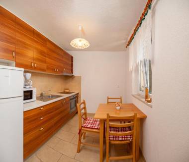 Apartments Mande and Kate