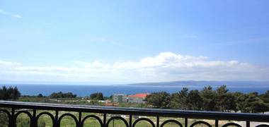 Deluxe Stone House Bonaca