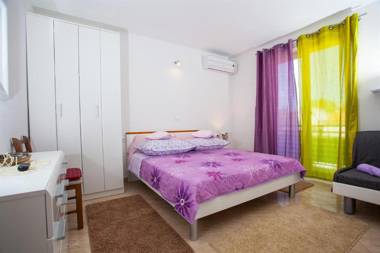Apartment Rilka - 20m from the sea