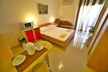 Studio with Sea view for 2-3 people by the Water