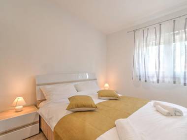 Cosy Holiday Home in Banjole near Pula City Centre