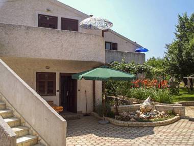 Apartment on the ground floor of a family house Banjole Medulin