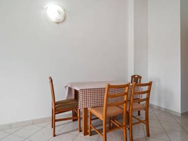 Graceful Apartment in Banjole near Beach Centinera