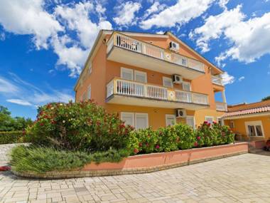 Graceful Apartment in Banjole near Beach Centinera