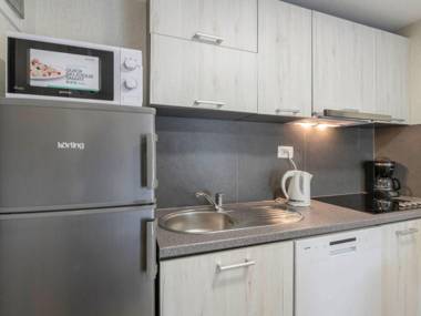 Inviting Mobile Home in Banjole with Terrace