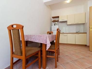 Lovely Apartment in Banjole near Beach and Town Centre