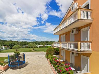 Panoramic Apartment in Banjole near Pula Town Centre