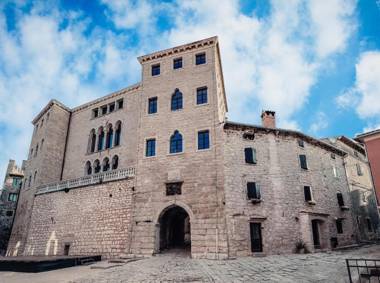 Luxury Town House Corto Bechera