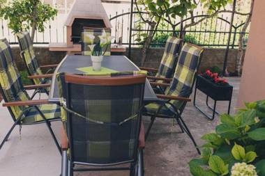 Apartments Sunny Garden