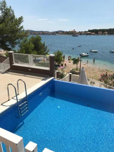 Pinna Nobilis Apartments