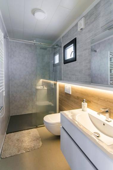 The Sunset Bay Luxury Mobile Home Resort