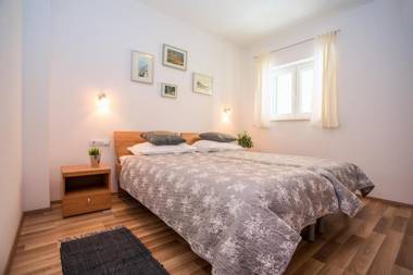 VILLA MASLINA with private 32m2Pool panoramic views on 100km coastline 12 pax