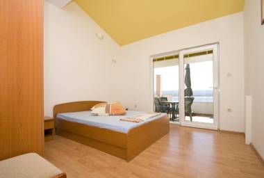 Apartments Saga 2 - with pool