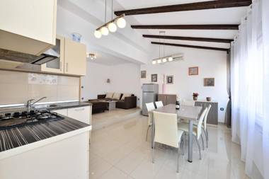 Apartments Nika & Karla