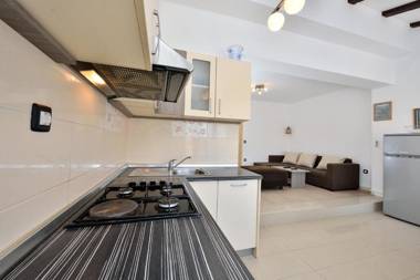 Apartments Nika & Karla